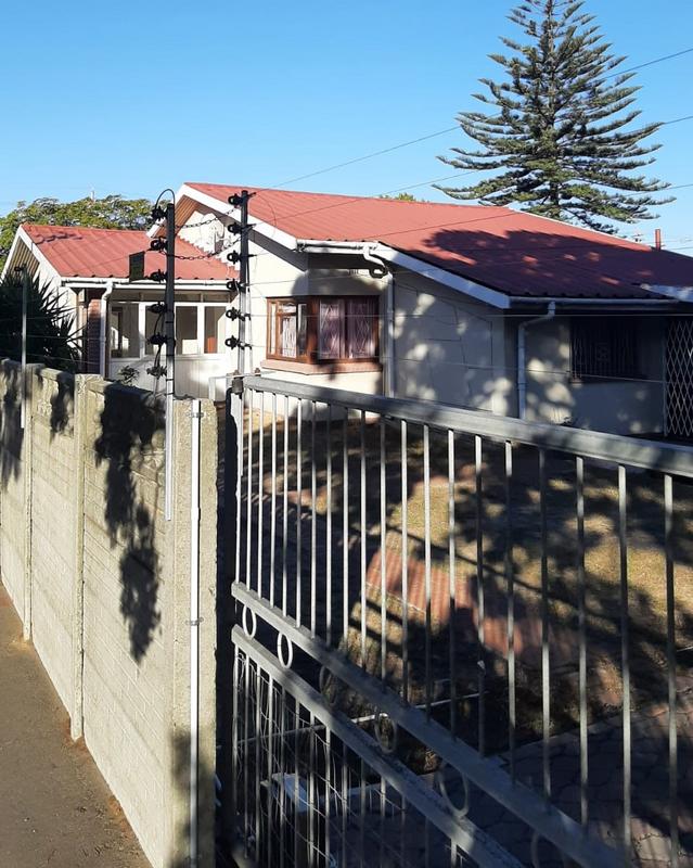 To Let 4 Bedroom Property for Rent in Goodwood Central Western Cape